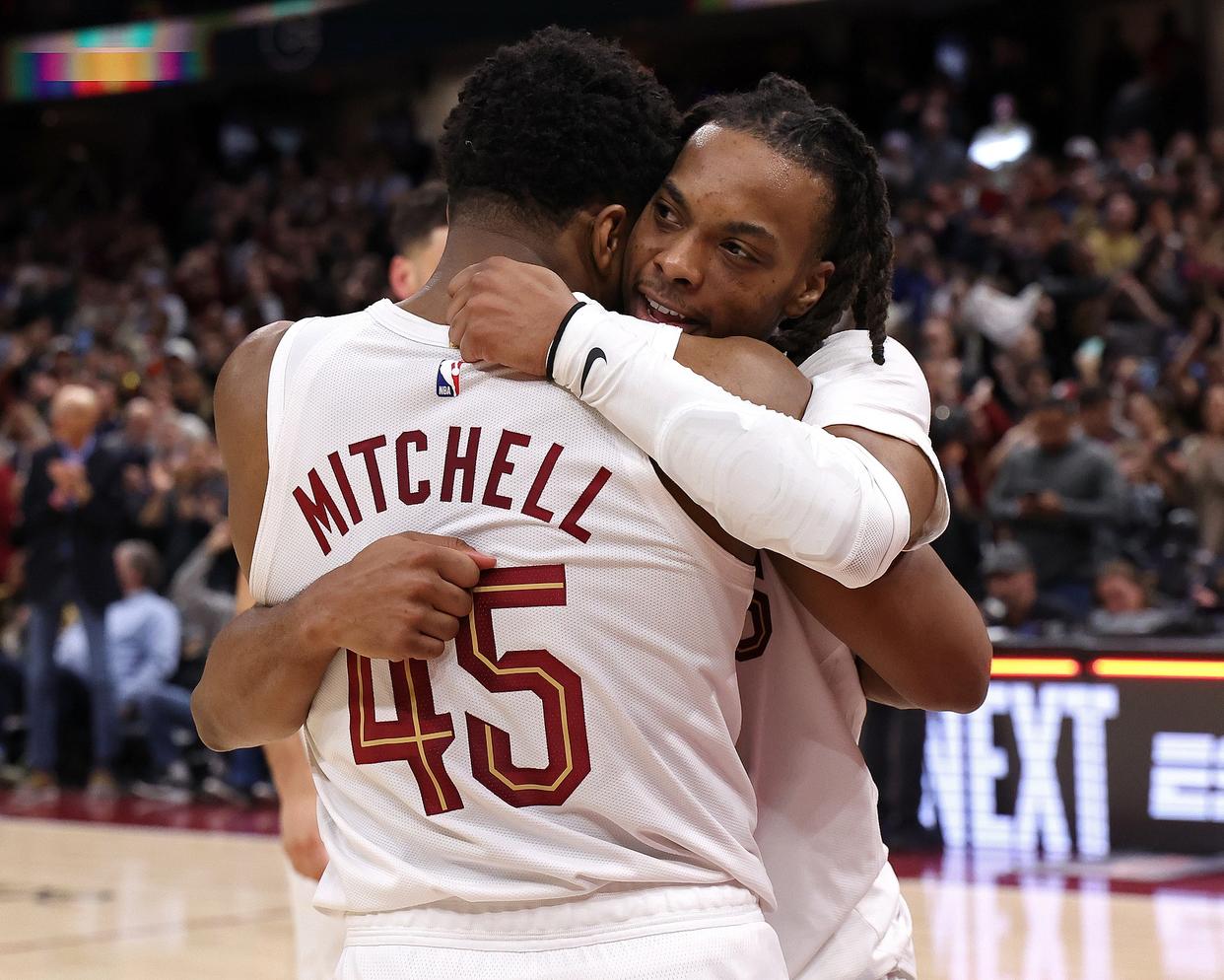 老鹰队备受瞩目,顶住压力成功击败对手的简单介绍 老鹰队备受瞩目,顶住压力成功击败对手的简单介绍