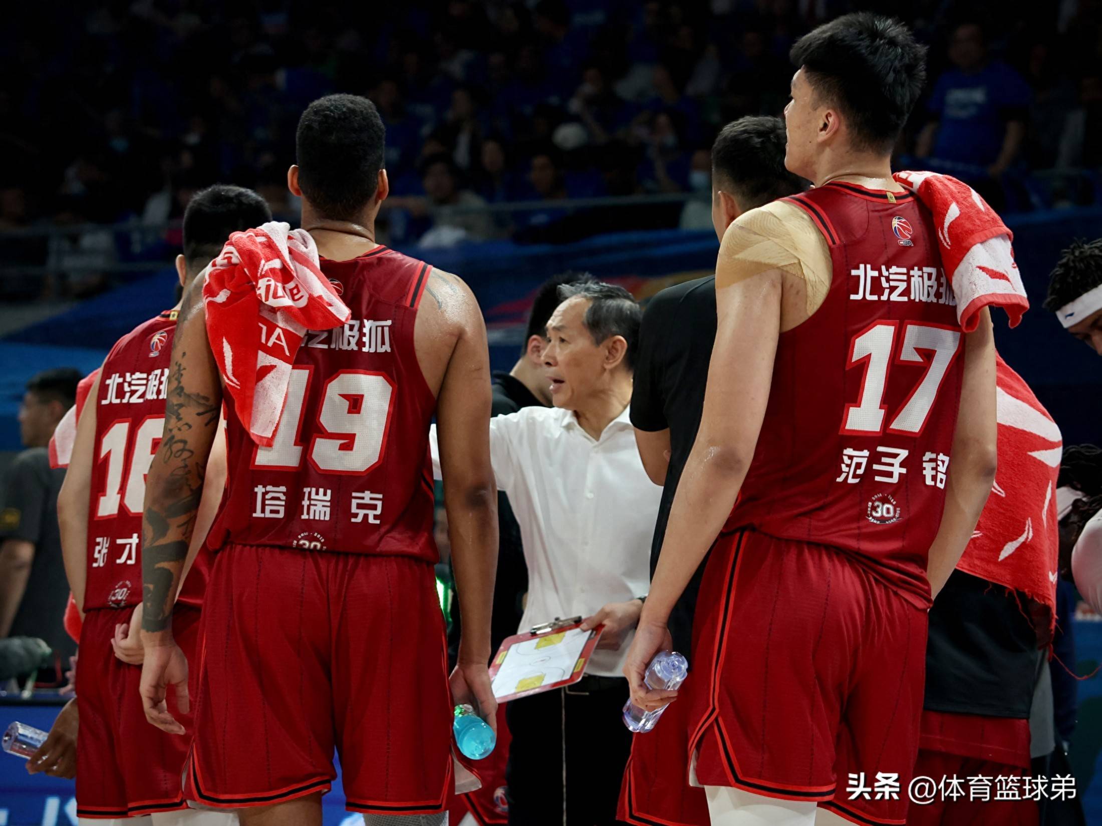 关键时刻不容有失,球队准备全力以赴 关键时刻不容有失,球队准备全力以赴