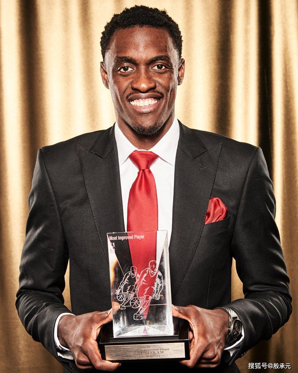 快船战胜雷霆,卫冕冠军状态回升 快船战胜雷霆,卫冕冠军状态回升