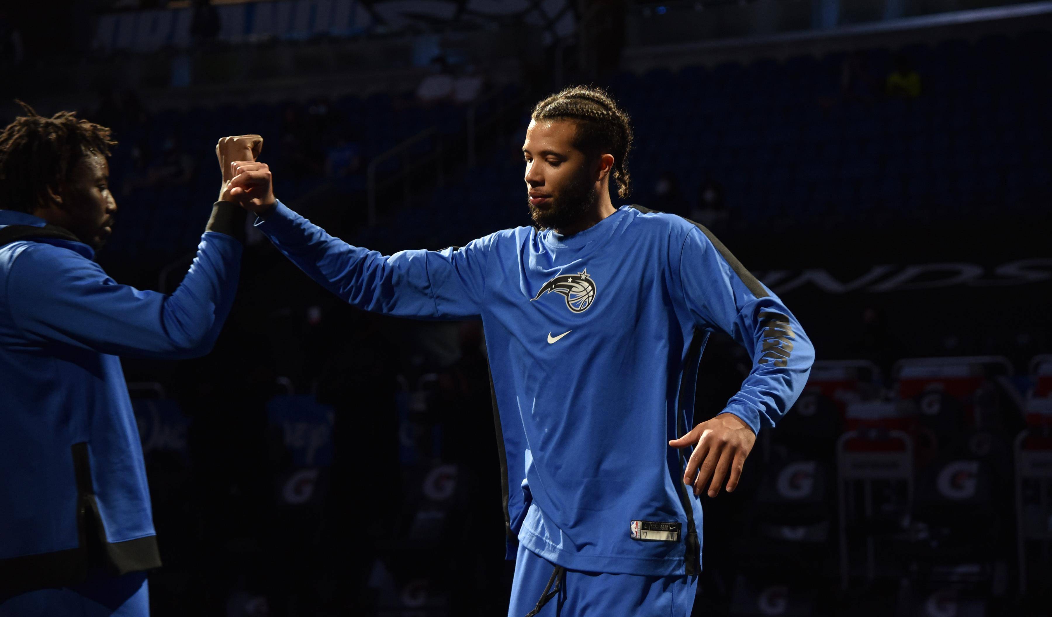 -包含魔术逆转黄蜂获得胜利,伊巴卡砍下22分的词条