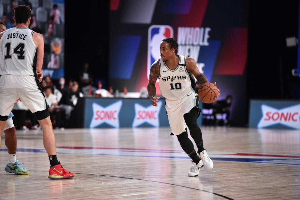 -马刺负勇士,德罗赞表现出色