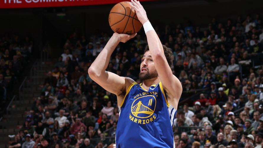 湖人大胜勇士,取得八连胜! 湖人大胜勇士,取得八连胜!