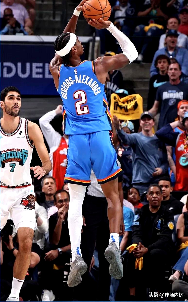 DB彩票入口-包含灰熊大胜魔术,莫兰特39分砍断胜的词条