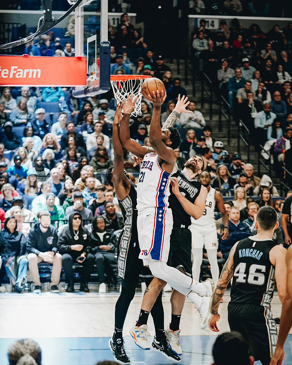 灰熊再胜魔术,结束两连败 灰熊再胜魔术,结束两连败